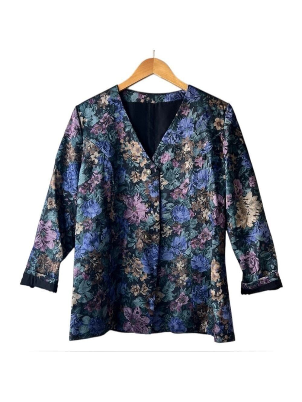 Vintage Elegant Floral Tapestry Patterned Jacket with Ornate Buttons XL